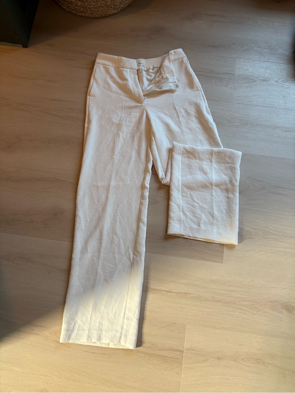 Wilfred Cream Elastic-Waist Pants trouser